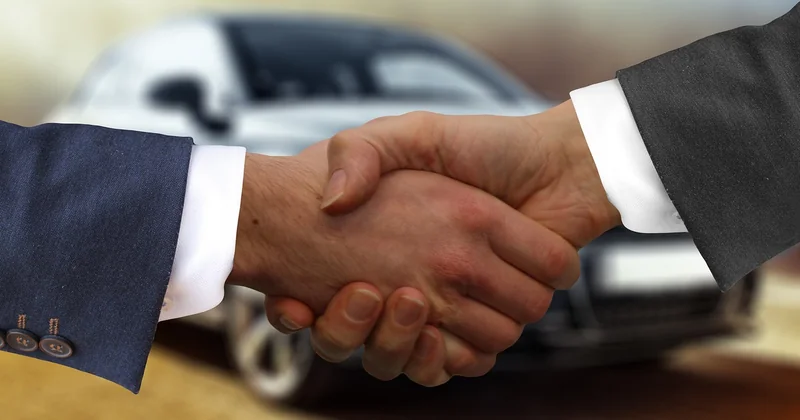 Comment puis-je annuler une vente d'un véhicule ?