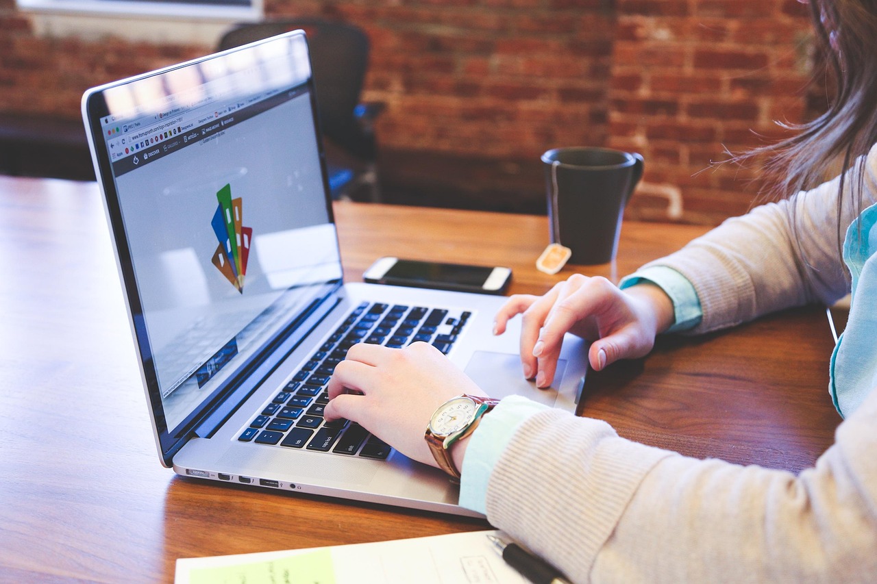 découvrez l'importance de la culture d'entreprise et son impact sur la performance, l'engagement des employés et l'innovation au sein de votre organisation. apprenez comment bâtir et promouvoir des valeurs qui favorisent un environnement de travail positif et productif.