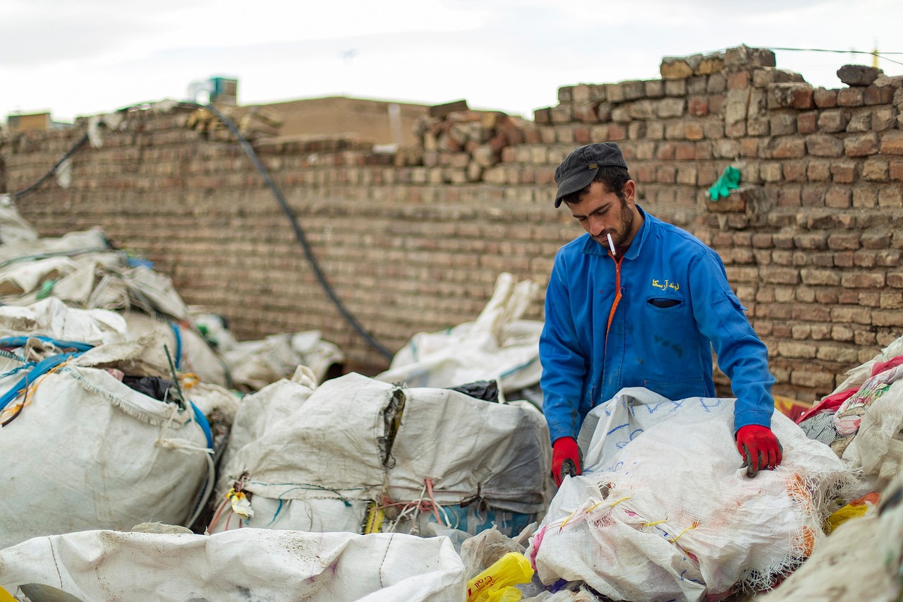 découvrez comment une gestion efficace des déchets contribue à la protection de l’environnement et à l’amélioration de la qualité de vie. conseils, solutions innovantes et actualités sur le waste management en france.